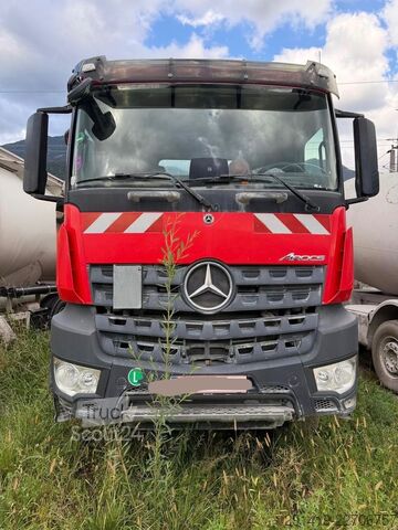Tovornjak prekucnik MERCEDES-BENZ Arocs 4142 Kipper 8x6 2021