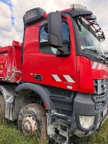 Tovornjak prekucnik MERCEDES-BENZ Arocs 4142 Kipper 8x6 2021