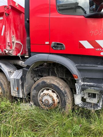 Tovornjak prekucnik MERCEDES-BENZ Arocs 4142 Kipper 8x6 2021