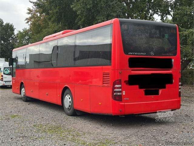 Starppilsētu autobuss MERCEDES-BENZ O550 Integro (58 Sitze*Klima)