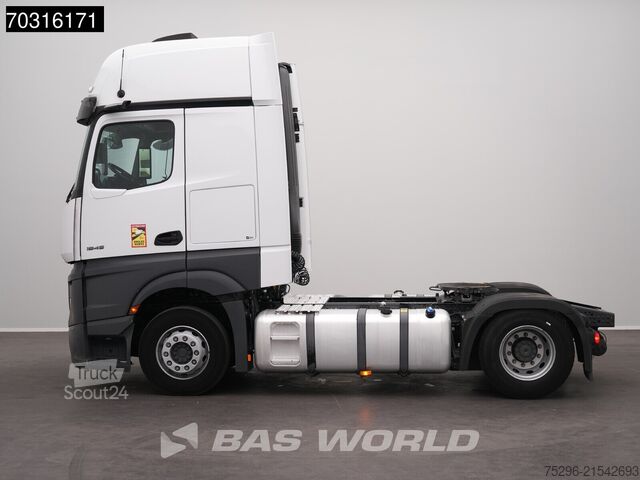Standard tractor Mercedes Actros L 1845 Actros 4X2 GigaSpace 2xTanks Stan...