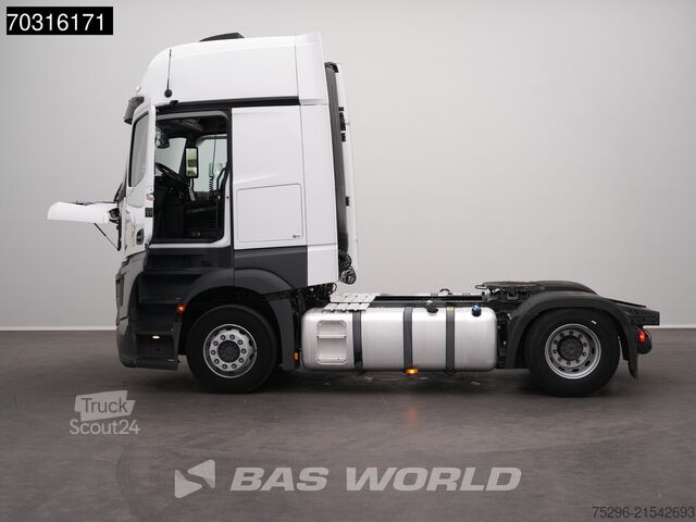 Standard tractor Mercedes Actros L 1845 Actros 4X2 GigaSpace 2xTanks Stan...