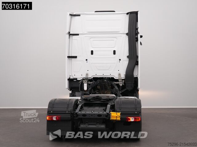 Standard tractor Mercedes Actros L 1845 Actros 4X2 GigaSpace 2xTanks Stan...