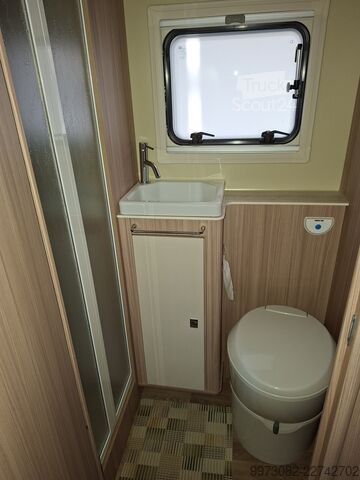 напівінтегрований кемпер Ahorn T 690
