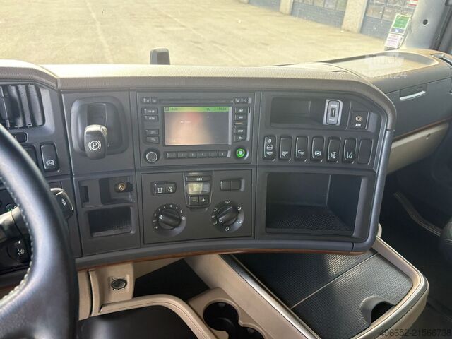 štandardný ťahač SCANIA R 450