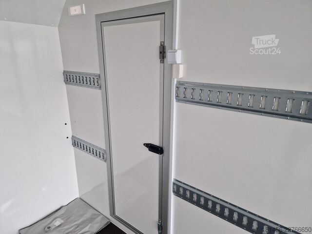 Kasti piekabe trailershop Innenraum 500x200x210cm Seitentür direkt