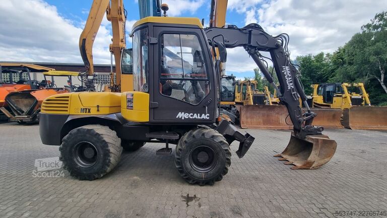 حفارة ذات عجلات Mecalac 12 MTX