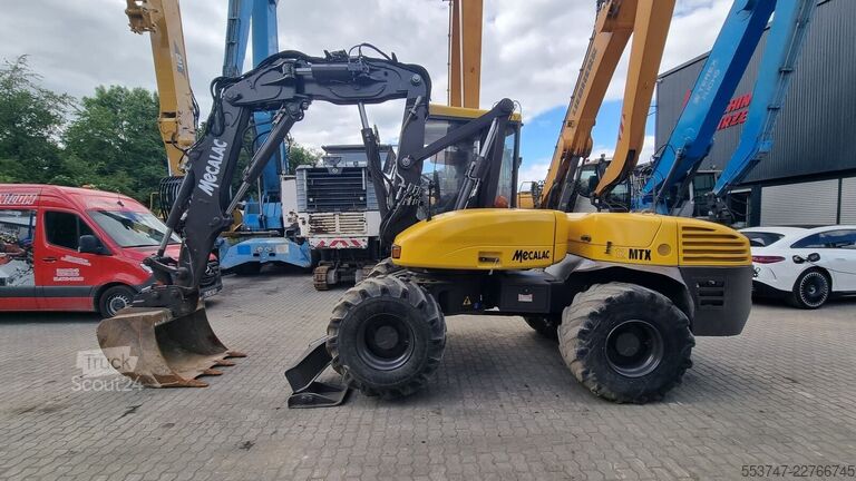 حفارة ذات عجلات Mecalac 12 MTX
