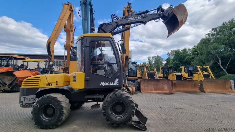 حفارة ذات عجلات Mecalac 12 MTX
