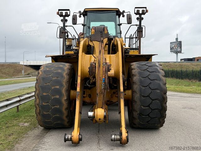 Carregadeira Caterpillar 988K