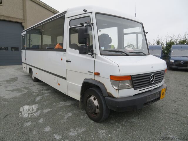 Autobuz urban Mercedes-Benz 813 Vario