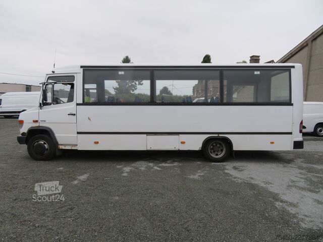 Autobuz urban Mercedes-Benz 813 Vario