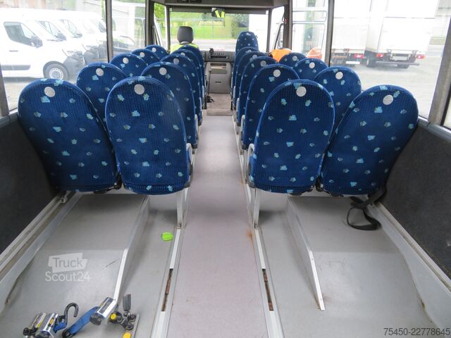 Autobuz urban Mercedes-Benz 813 Vario