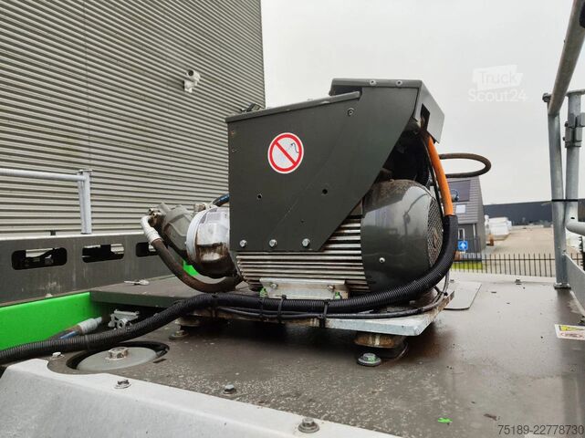 Maszyna do przenoszenia materiałów Sennebogen 830 E HD Magnetfunction