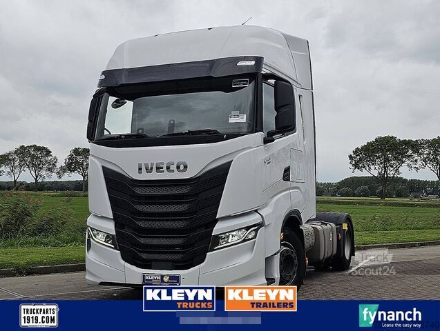 Standaard trekker IVECO S-WAY AS440S49 dubble Tank