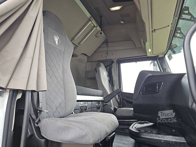 Standaard trekker IVECO S-WAY AS440S49 dubble Tank