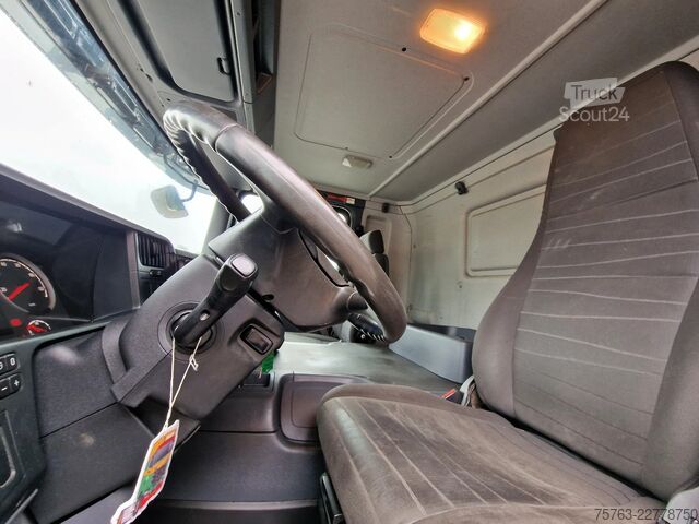 Walizka Scania P250 4x2 - Box with sidedoors - Zepro loadlift ...