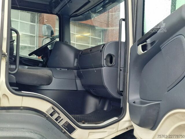 Walizka Scania P250 4x2 - Box with sidedoors - Zepro loadlift ...