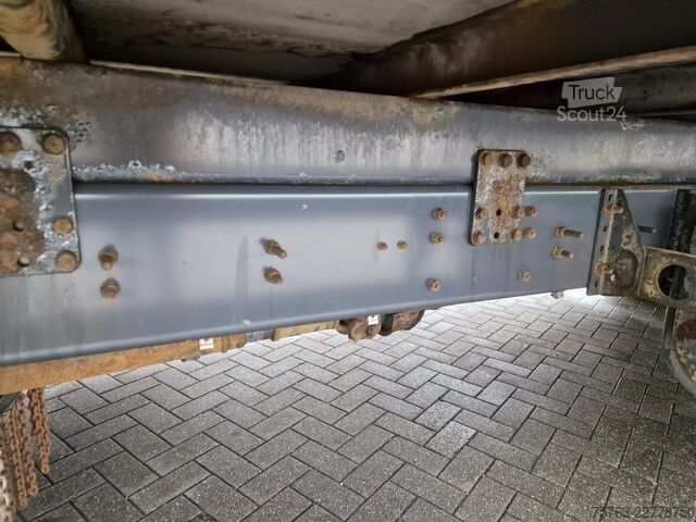 Walizka Scania P250 4x2 - Box with sidedoors - Zepro loadlift ...