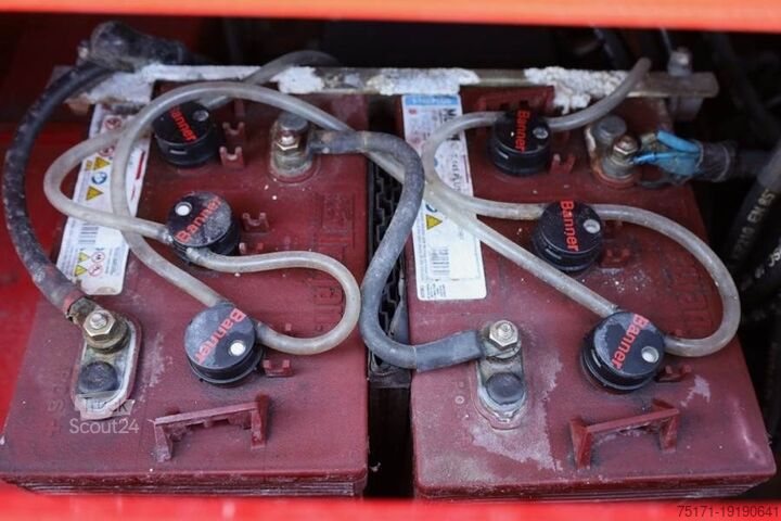 Scissor lift Holland Lift Ecostar HL-9710 Electric, 12m Working Height, 325k