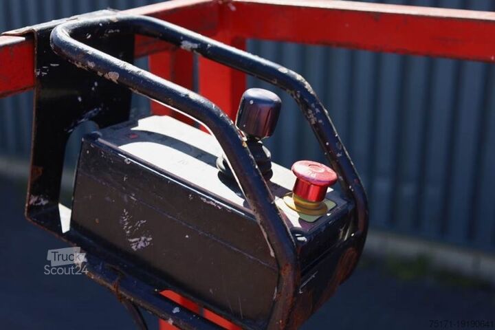 Scissor lift Holland Lift Ecostar HL-9710 Electric, 12m Working Height, 325k