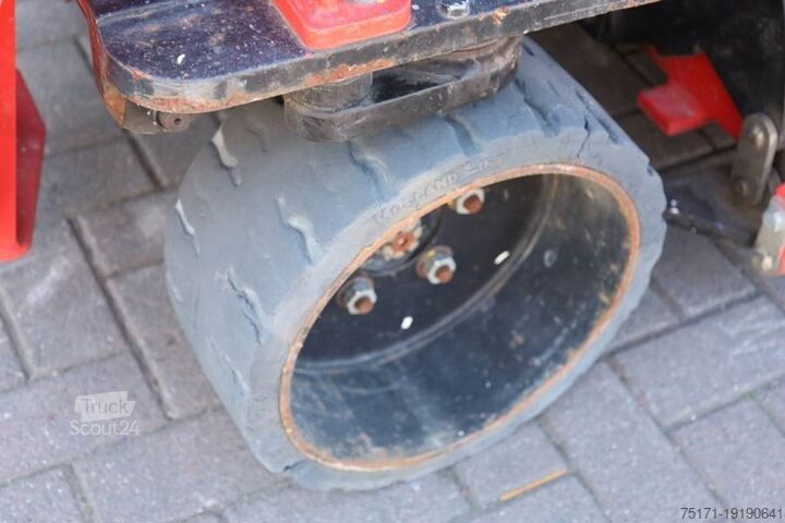 Scissor lift Holland Lift Ecostar HL-9710 Electric, 12m Working Height, 325k