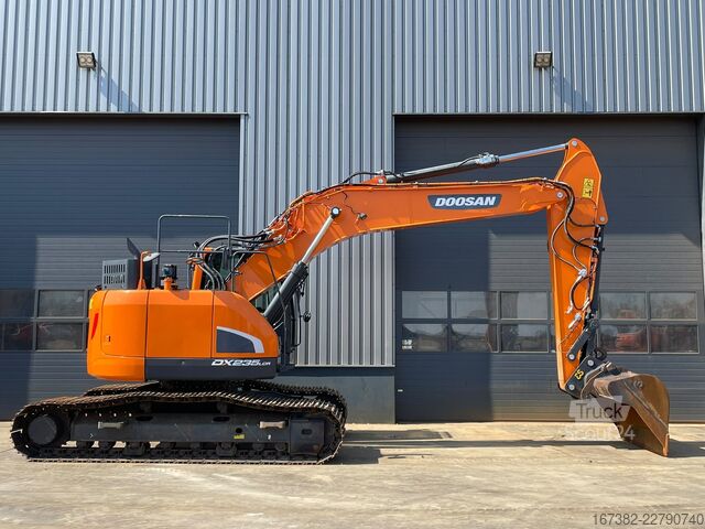 Pelle sur chenilles Doosan DX235LCR-5