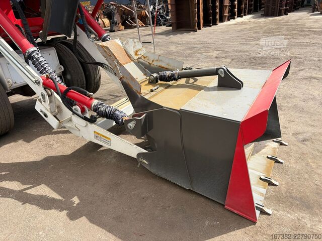 Blender Minrui 4M3 Self Loading Concrete Mixer 4x4