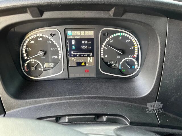 Resväska Mercedes-Benz Atego ATEGO1218 GEISOLEERDE OPBOUW  620x247x260...