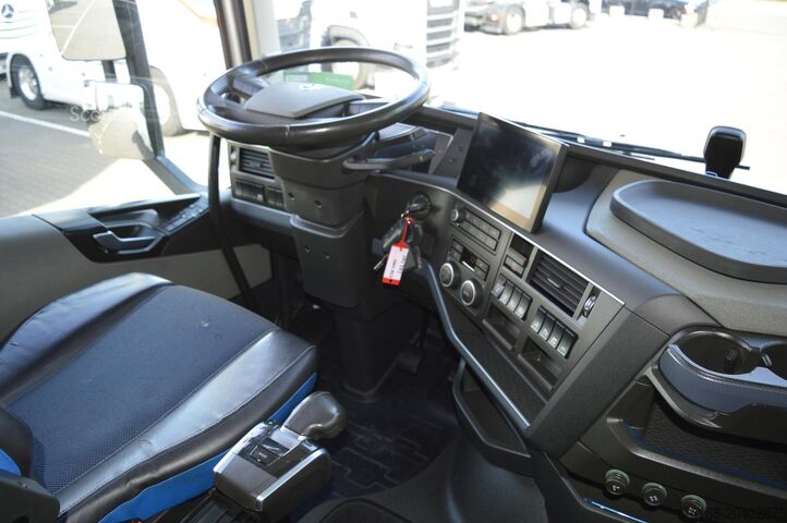 стандартний тракторний агрегат VOLVO FH 460 Globetrotter XL i-Save
