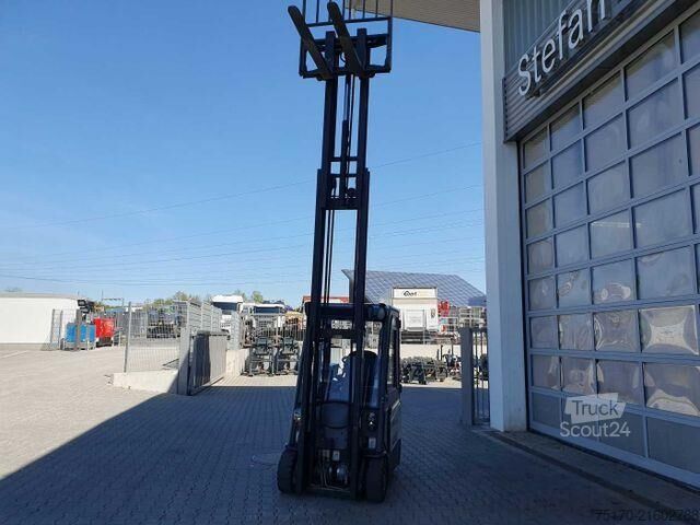 възможен мотокар Crown SCT6020-1.3 /Triplex: 4.30m /Batterie 2020