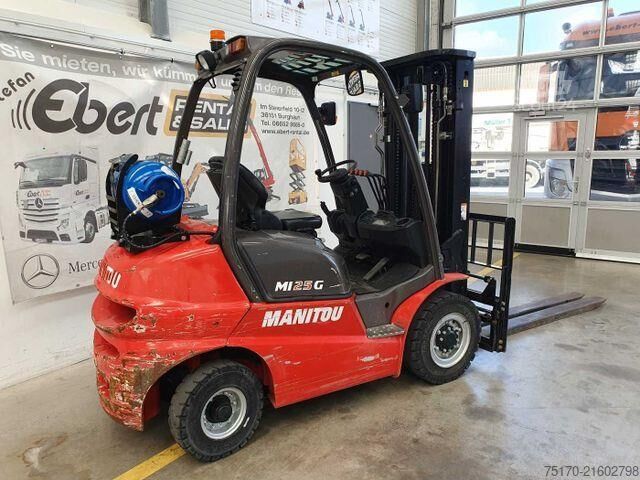възможен мотокар Manitou MI 25 G / Triplex: 4.70m / nur 1.976h! / SS