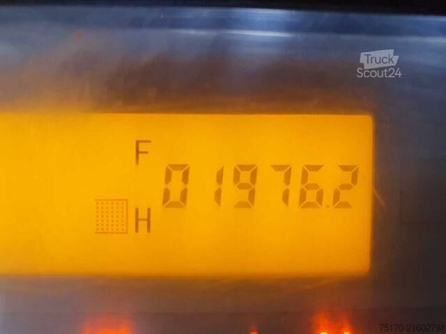 възможен мотокар Manitou MI 25 G / Triplex: 4.70m / nur 1.976h! / SS