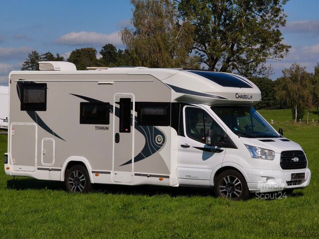 Poluintegrisani kamper CHAUSSON titanium 767 GA Automatik, Hubbett und Längsbett