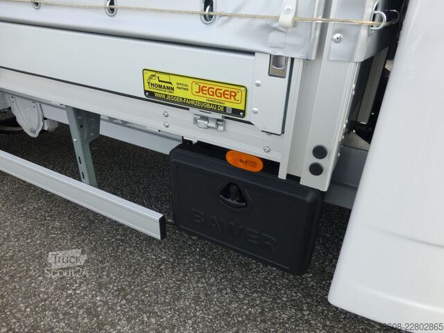 Kombi vozilo sa ceradom PEUGEOT Boxer Pritsche Plane Camera 132Kw