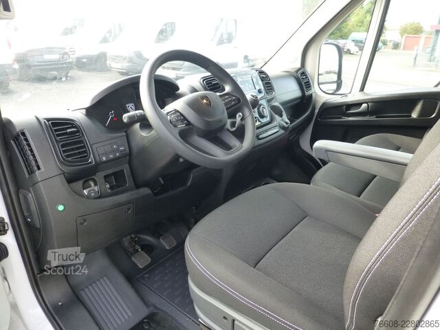 Kombi vozilo sa ceradom PEUGEOT Boxer Pritsche Plane Camera 132Kw