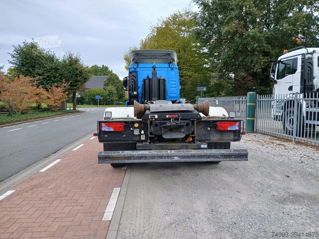 Hooklift truck MAN TGS 26.460 6X2