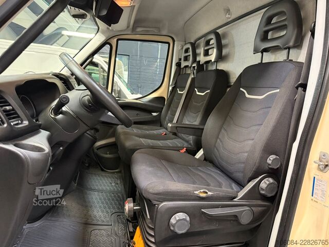 Camion de boissons IVECO Daily 72-210 Getränkeaufbau AUTOM. AC R-CAM AHK