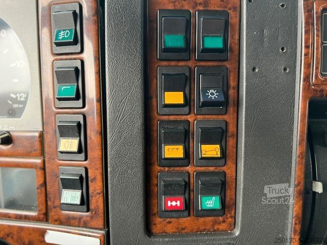 Автомобиль с заменяемым кузовом MAN 25.372 BDF Unterflur mit Ladebordwand