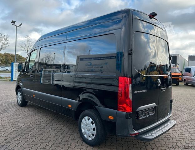 Фургон з високим дахом MERCEDES-BENZ Vario 613 D DokaKA/ L2H2/ 5 Sitze/ AHK/ Standhzg