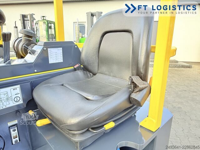 τετραπλής κατεύθυνσης περονοφόρο όχημα Combilift CB3000 GAS TRIPLEX 4900 FREE-LIFT
