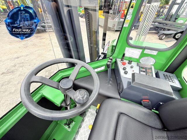 Carretilla retráctil de 4 vías Combilift C4000 GAS DUPLEX 4050MM FULL CABIN