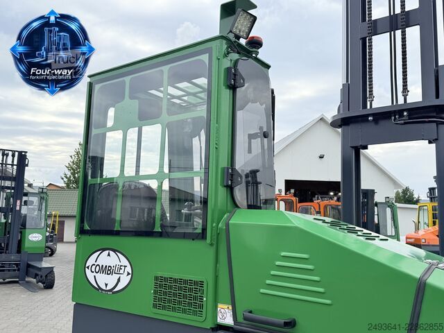 Carretilla retráctil de 4 vías Combilift C4000 GAS DUPLEX 4050MM FULL CABIN