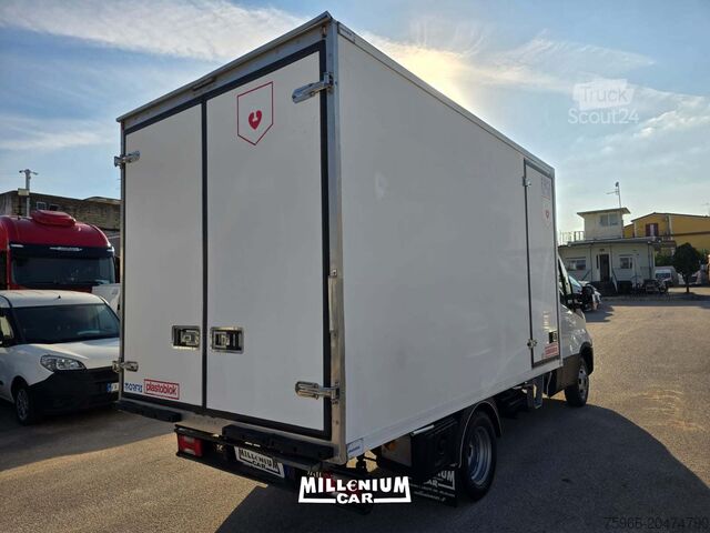 Furgone isotermico frigorifero Iveco 35-15 CELLA 3,80 FRC 2028 EURO 6