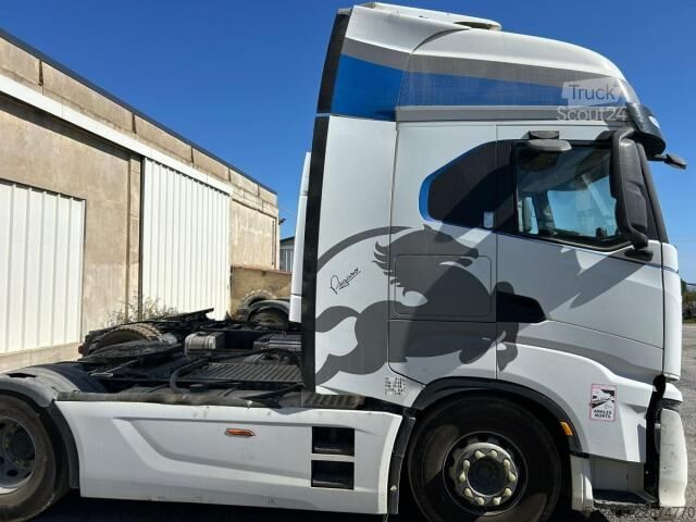 وحدة جرار قياسية Iveco S-WAY 510
