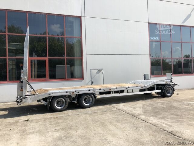 Low loader trailer Möslein T 3-6,60 VB 3 Achs Tieflader, Luftgefedert