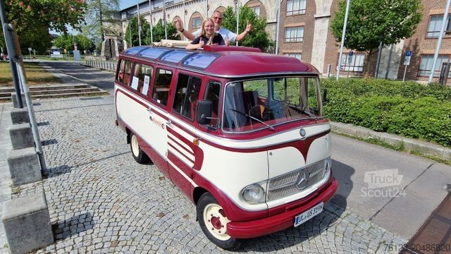 Minibüs MERCEDES-BENZ Vorgänger Sprinter O 319 Samba mit Faltdach AC