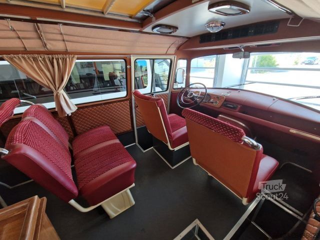 Minibüs MERCEDES-BENZ Vorgänger Sprinter O 319 Samba mit Faltdach AC