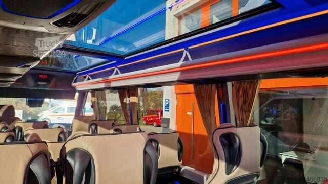Minibus MERCEDES-BENZ 519 und 517 Glasdach XXL 20 Sitze Stock