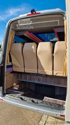 Minibus MERCEDES-BENZ 519 und 517 Glasdach XXL 20 Sitze Stock